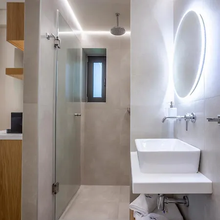 شقة Aliston Deluxe Living - Adults Only