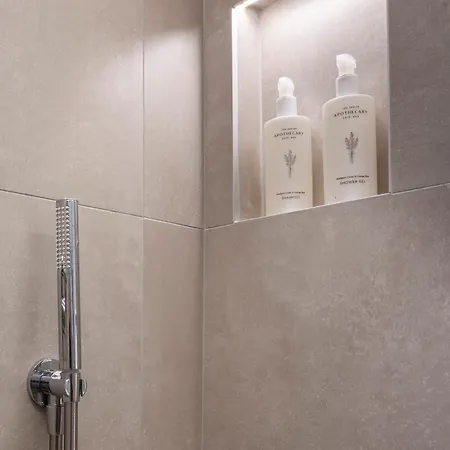 Aliston Deluxe Living - Adults Only * أسبروبالتا