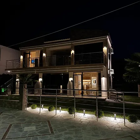 Aliston Deluxe Living - Adults Only * אספרובלטה
