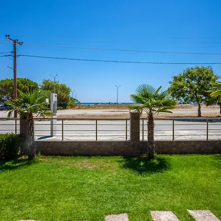 Aliston Deluxe Living - Adults Only شقة