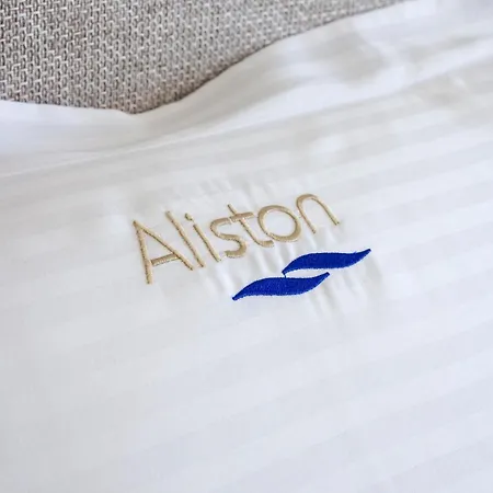 شقة Aliston Deluxe Living - Adults Only *